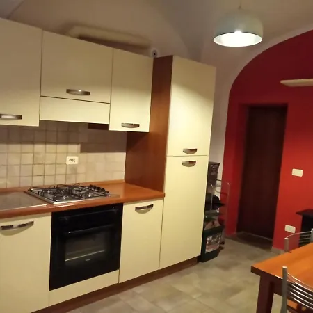 Il Mandorlo Nel Centro Di *